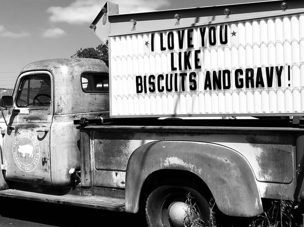 Easy Old Fashion Biscuits and Gravy